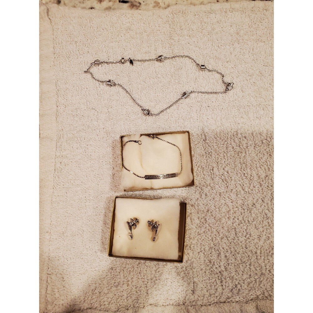 Vintage Avon Jewlery